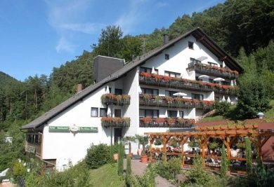 Hotel - Restaurant Die kleine Blume im Dahner Felsenland