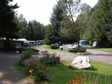 Waldcampingplatz & Ferienwohnung Oberes Idartal