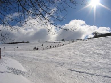 Wintersport am Mäuseberg- Skivergnügen für Groß und Klein