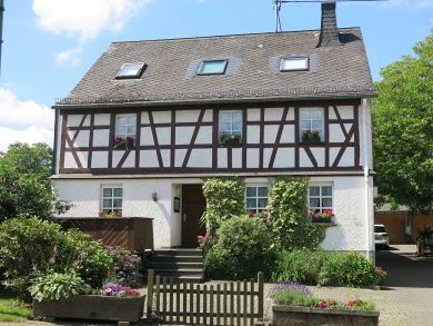 Gästehaus Bauernstube • Pension & Ferienwohnungen