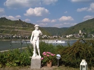 Ferienwohnungen mit Rheinblick in Rheindiebach bei Bacharach 