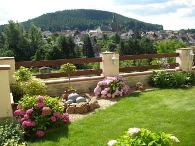 Gartenbrunnen 