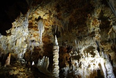 eine Tropfsteinhöhle