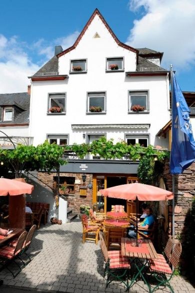 Wein- & Gästehaus M. Bai an der Mosel