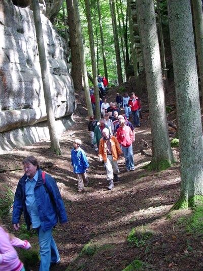 Wenn Sie durch die Aktionen in unserem Park nicht ausgelastet sind, dann machen Sie doch einen Ausflug. Etwa zum Schloss Vianden, nach Luxemburg, zur Porta Nigra nach Trier oder entdecken Sie bei einer Wanderung die Gegend im Deutsch-Luxemburgischen Naturp