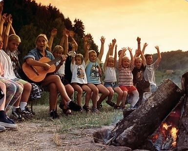 Camping-Freizeitzentrum Sägmühle und Schlafen im Weinfass