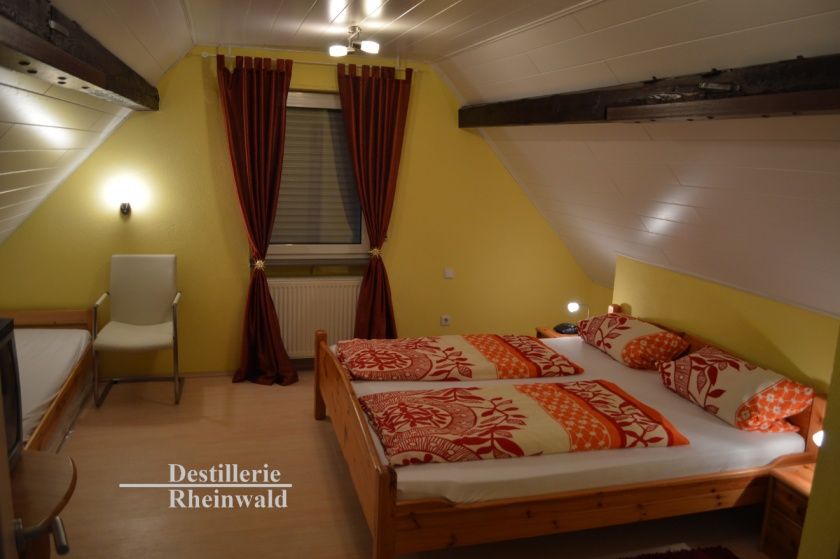 Destillerie Rheinwald • Gästezimmer