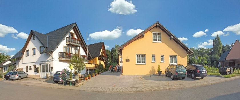 Ferienweingut Häsuer