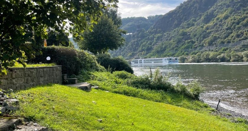 Camping Burgen - Campingplatz an der Mosel