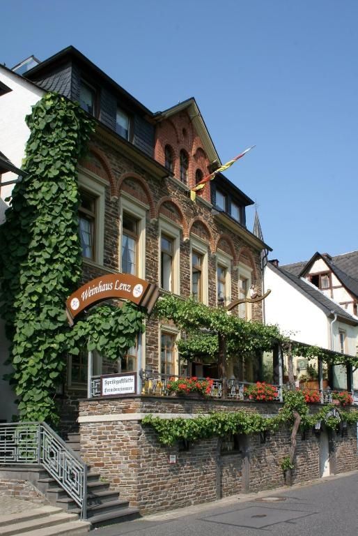 Unser Haupthaus, Moselstr. 11