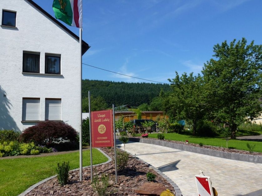 Ferienwohnung 3 Auslese mit Terrasse im Weingut Harald Ludwig an der Mittelmosel