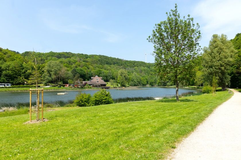 5 Sterne Ferienhaus Annika am idyllischen Waldsee Rieden