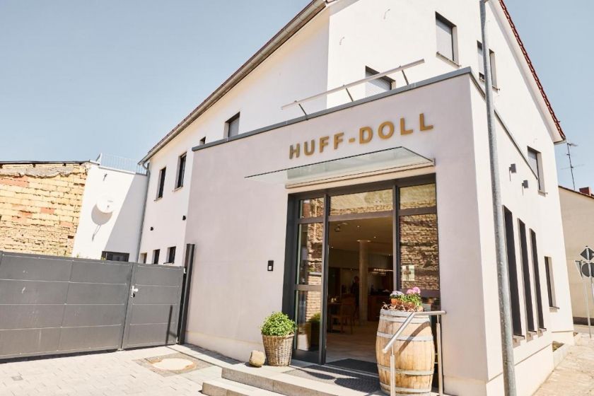 Weingut und Ferienwohnungen Huff-Doll